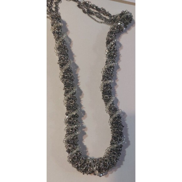 Mixed silvertone chains with glass woven through necklace 26" - Picture 12 of 12